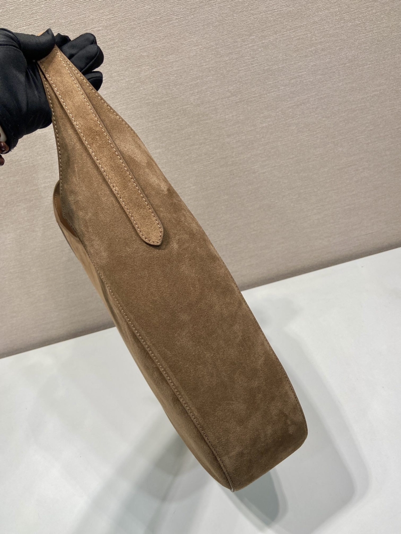 Pra*a cleo bags